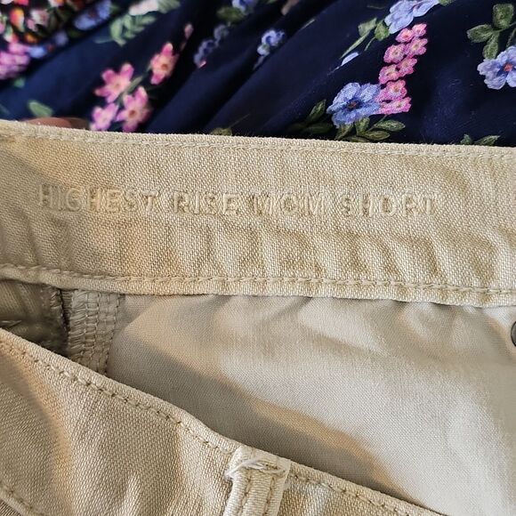 American Eagle 6 Tan Distressed Highest Rise Mom Shorts - Picture 7 of 8